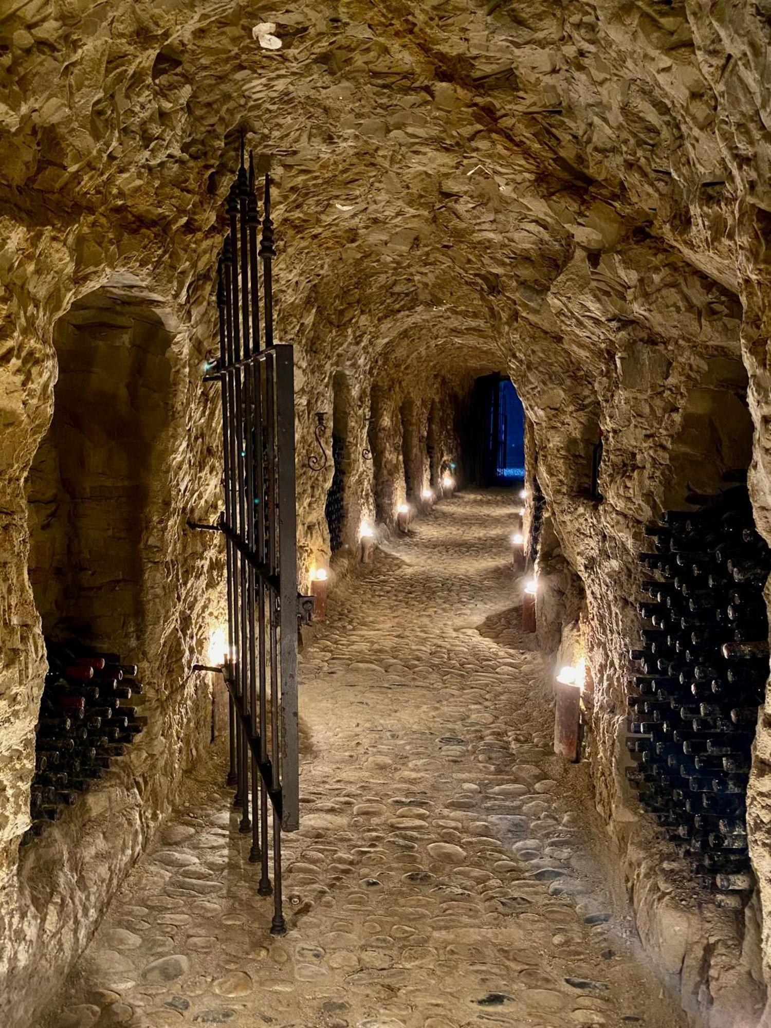 Tenuta Agricola La Cava- Cantina E Agriturismo San Damiano dʼAsti Exterior foto
